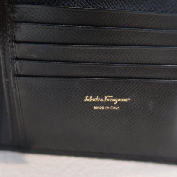 Salvatore Ferragamo Black Pebbled Leather Wallet - Picture 4 of 7